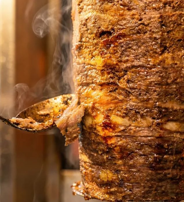 Kaliteli etin farkı - Şehrin Lokantası et döner tabağı
